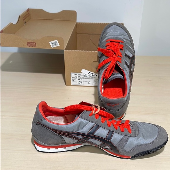Onitsuka Tiger Grey and Orange - Picture 4 of 9